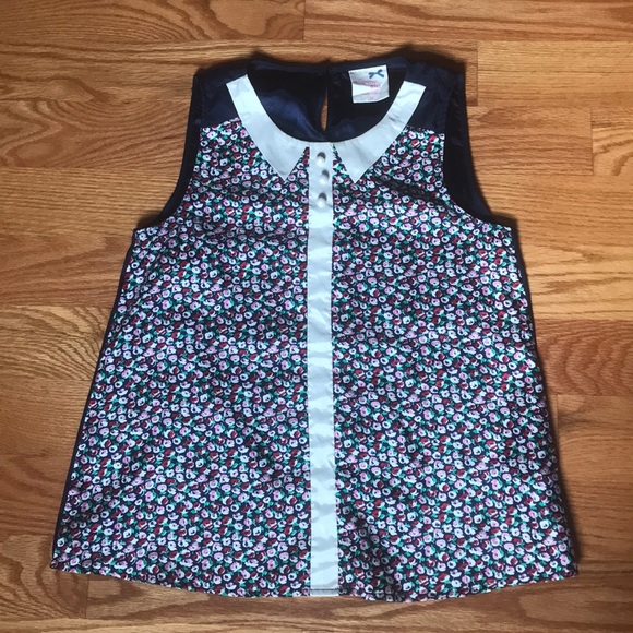 Tommy Hilfiger Tops - Floral blouse with Peter Pan collar